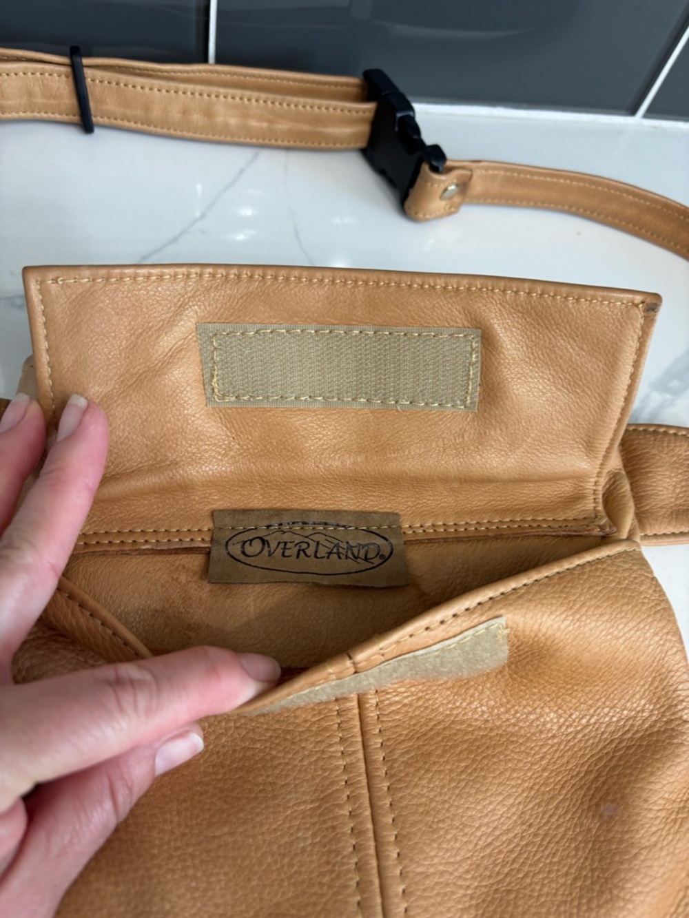 Overland Tan Leather Waist Pack Vintage Classic Fanny Pack - Picture 3 of 10